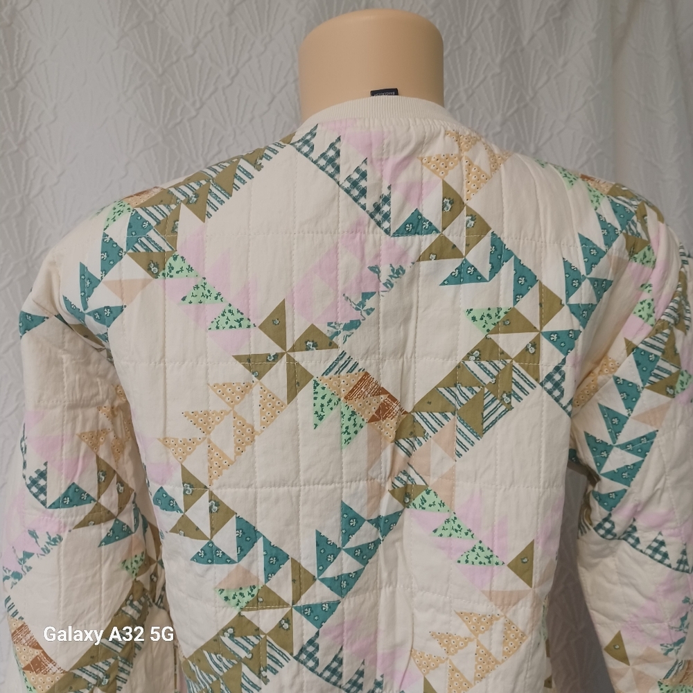 Universal Thread Women Size S Cream Quilted Sweatshirt - Picture 11 of 15